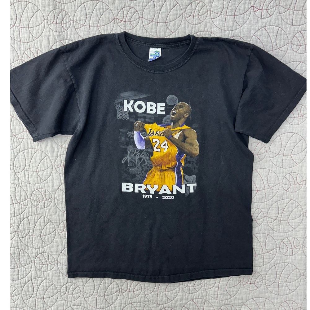 Thessh Kobe Bryant T-Shirt Black Lakers Memorial Graphic / Men's XL